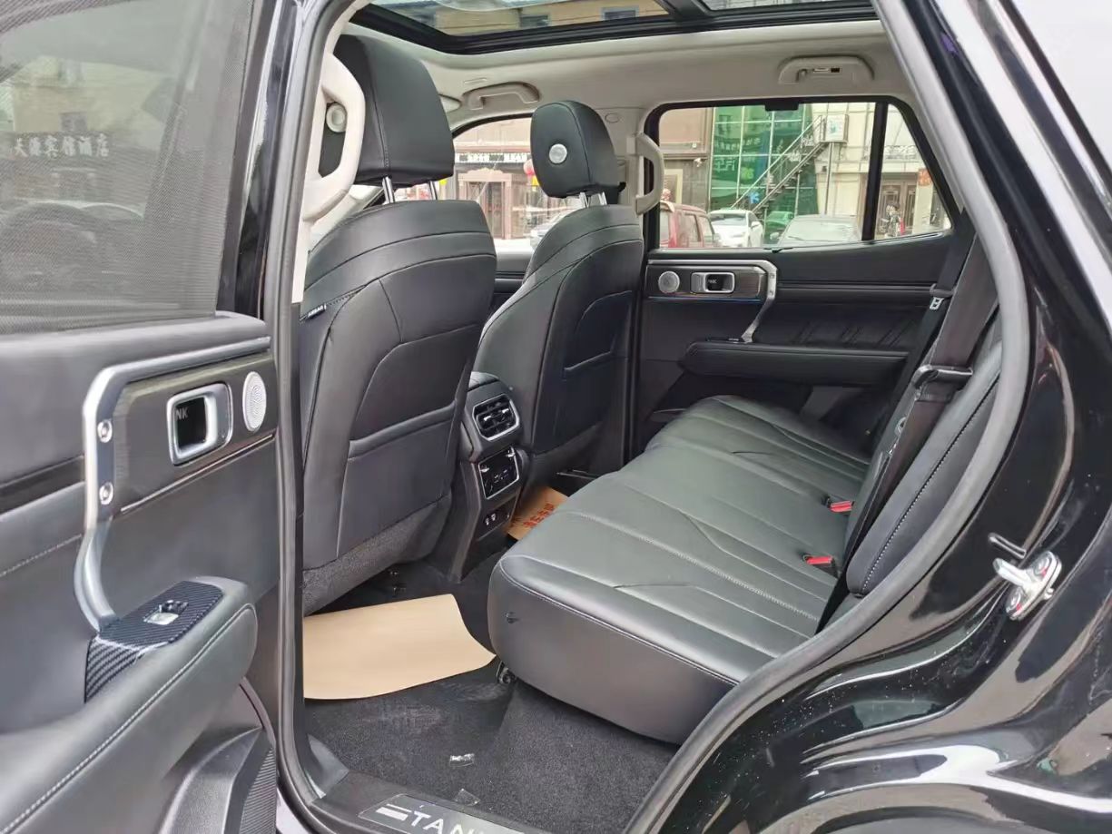 Tank 400 Plug - in Hybrid