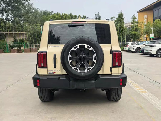 Tank 300 Plug - in Hybrid