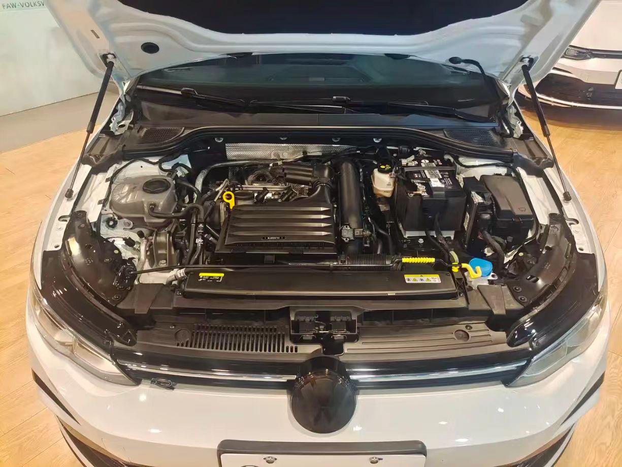 FAW-Volkswagen-Golf