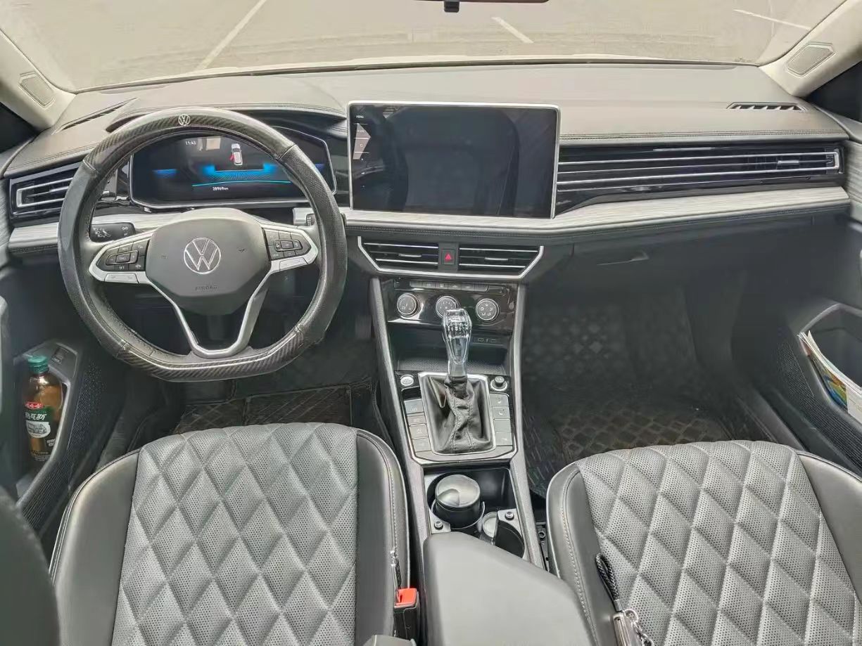 FAW-Volkswagen-Sagitar