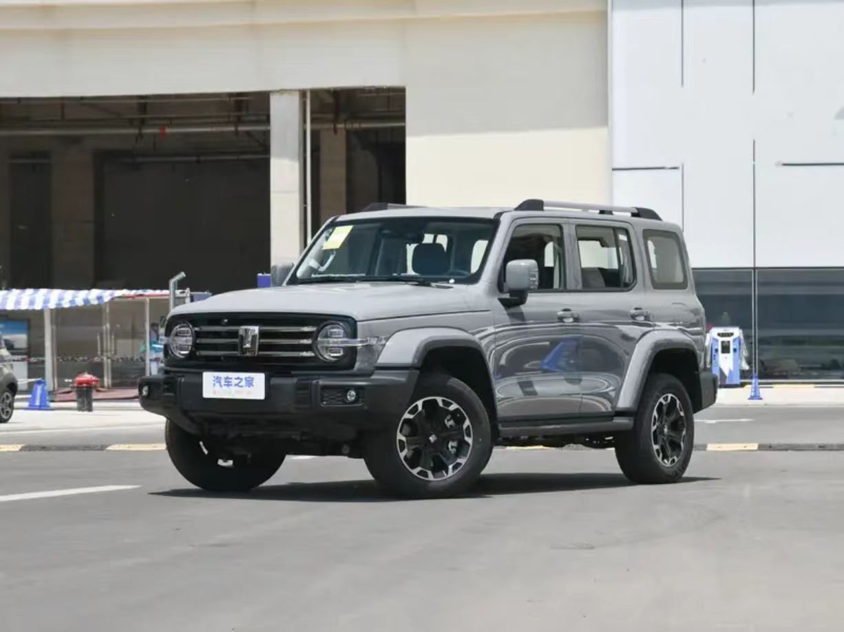 Tank 300  Plug - in Hybrid