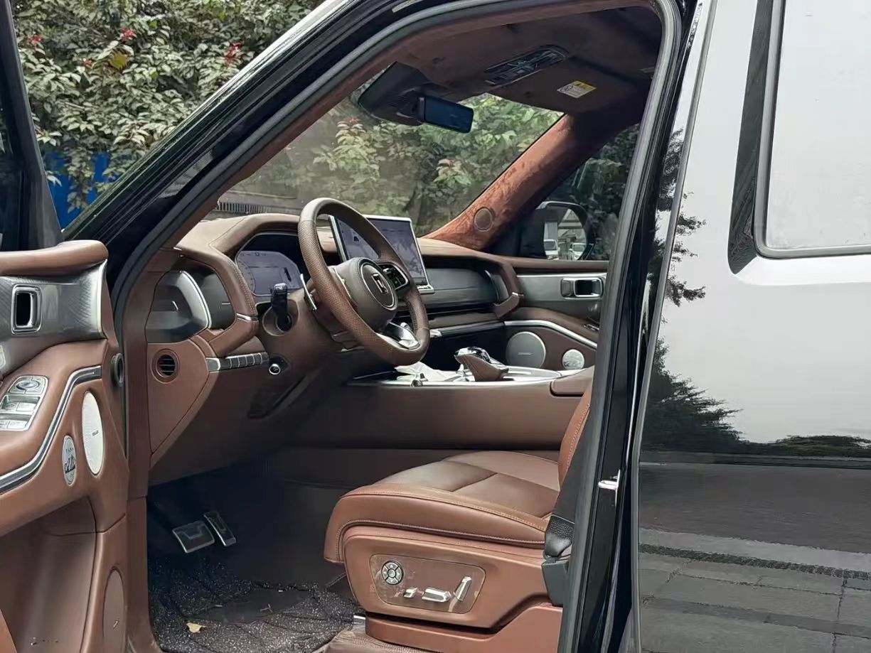 Tank 700  Plug - in Hybrid