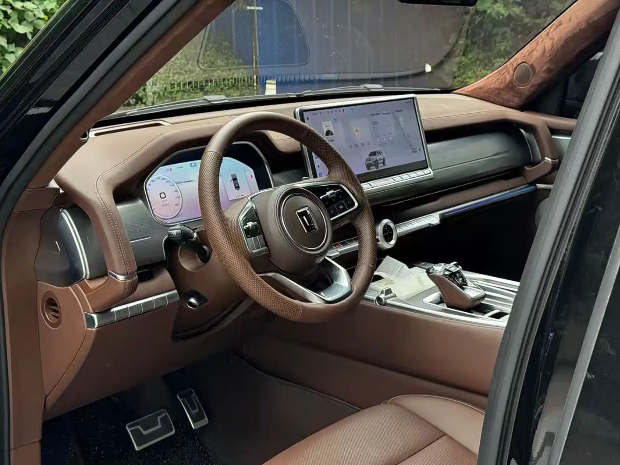 Tank 700  Plug - in Hybrid