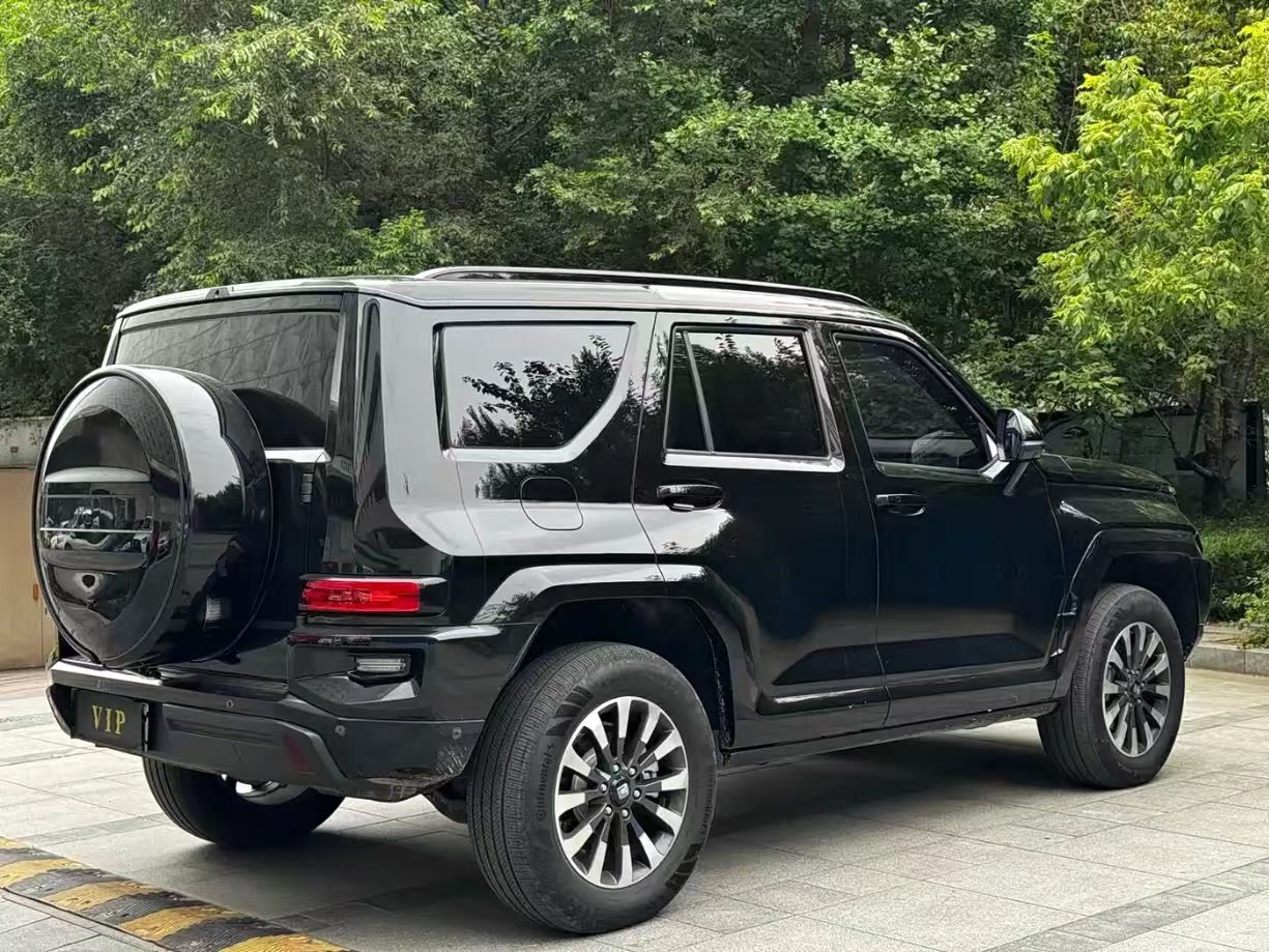 Tank 700  Plug - in Hybrid